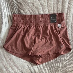 GAPFit Super High Rise Athletic Shorts in Dusty Rose XL NWT